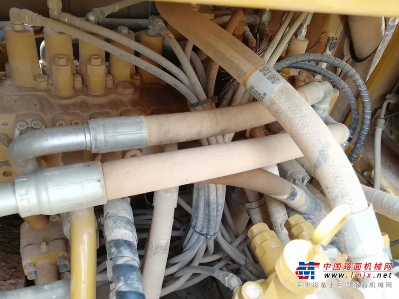 徐州市出售转让二手不详小时2018年卡特彼勒330D挖掘机