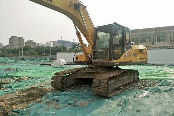 徐州市出售转让二手不详小时2012年山重建机JCM921挖掘机