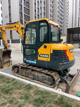 徐州市出售转让二手不详小时2020年现代R60挖掘机