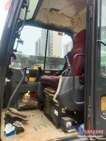 徐州市出售转让二手不详小时2020年现代R60挖掘机
