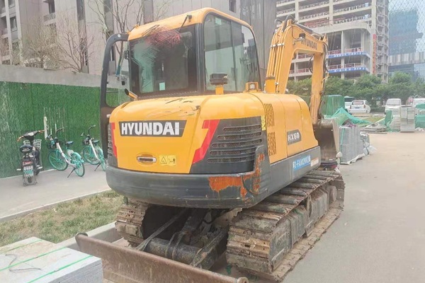 徐州市出售转让二手不详小时2020年现代R60挖掘机