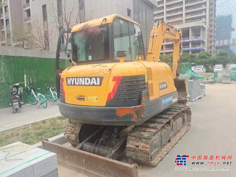 徐州市出售转让二手不详小时2020年现代R60挖掘机