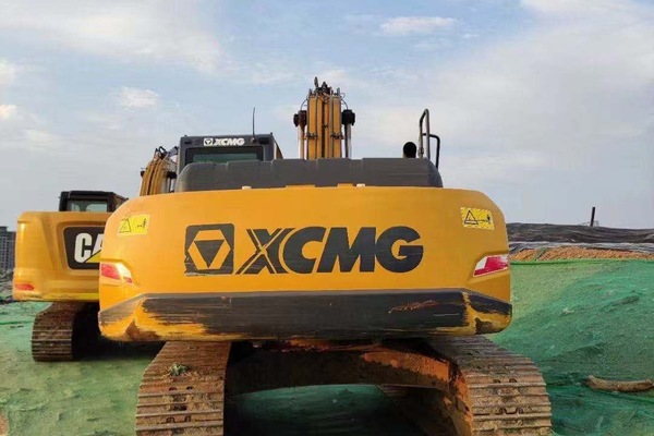 徐州市出售转让二手不详小时2019年徐工XE215D挖掘机