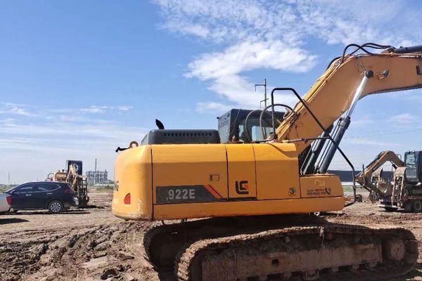 徐州市出售转让二手不详小时2017年柳工CLG920装载机