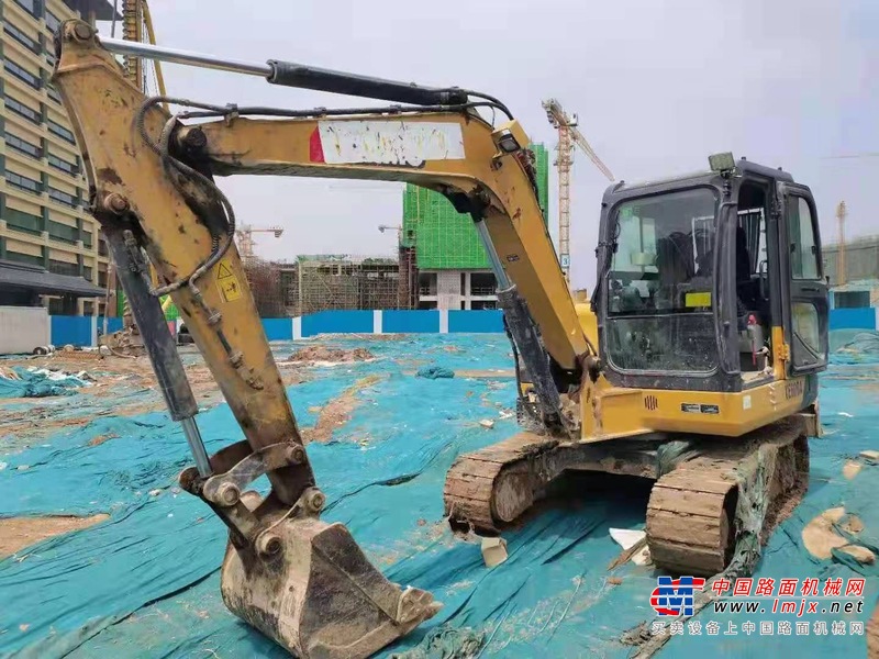 徐州市出售转让二手不详小时2019年徐工XE60DA挖掘机