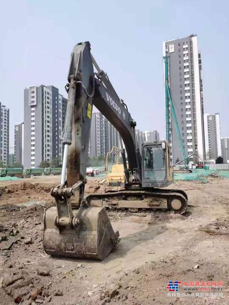 徐州市出售转让二手不详小时2020年沃尔沃EC210挖掘机