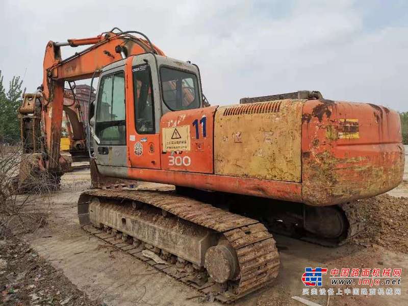 徐州市出售转让二手不详小时2006年日立EX230挖掘机