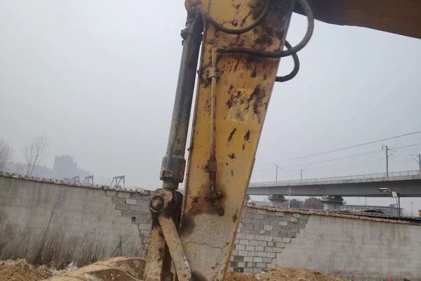徐州市出售转让二手不详小时2018年徐工XE215D挖掘机