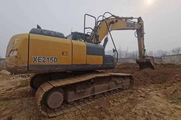 徐州市出售转让二手不详小时2018年徐工XE215D挖掘机