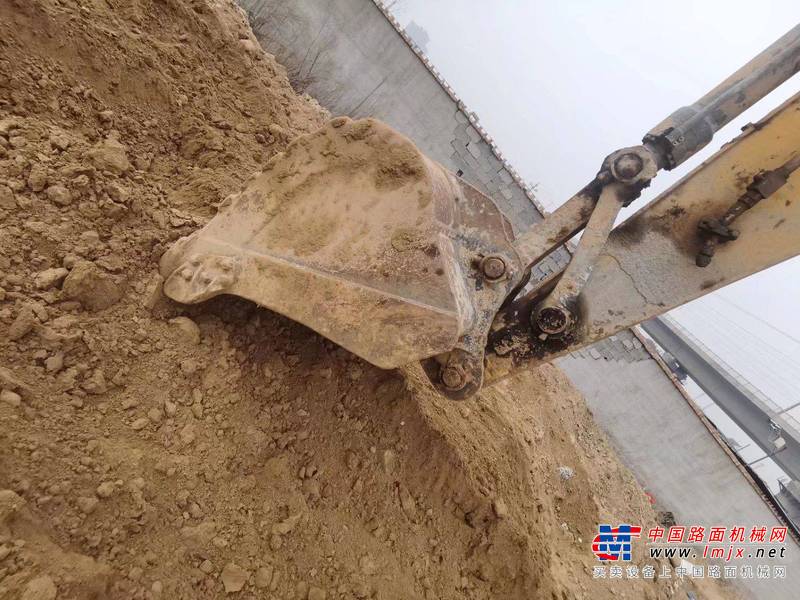 徐州市出售转让二手不详小时2018年徐工XE215D挖掘机