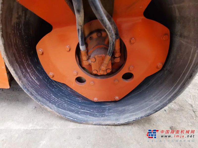 徐州市出售转让二手不详小时2021年日立ZC35C单钢轮压路机