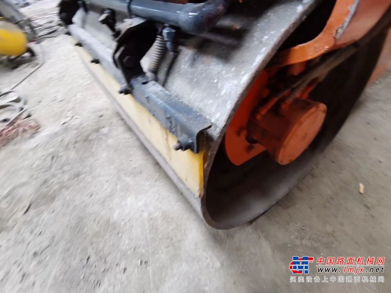 徐州市出售转让二手不详小时2021年日立ZC35C单钢轮压路机