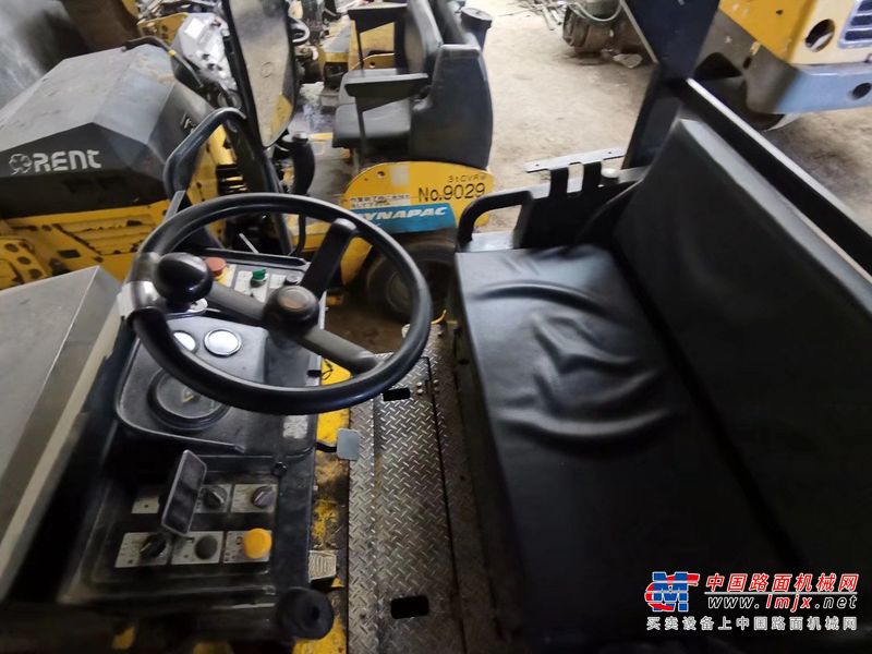 徐州市出售转让二手不详小时2016年宝马格BW115AC-2单钢轮压路机