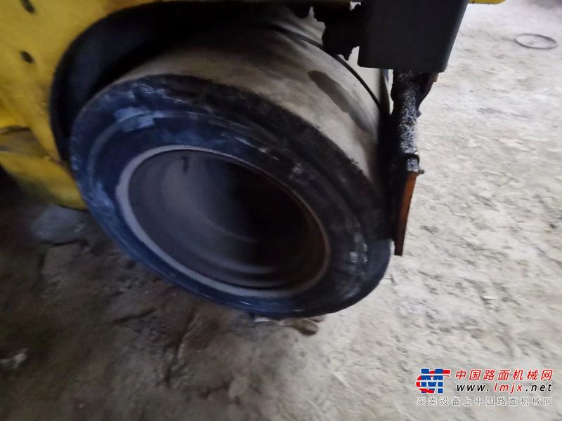 徐州市出售转让二手不详小时2016年宝马格BW115AC-2单钢轮压路机
