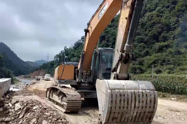 徐州市出售转让二手不详小时2020年徐工XE215D挖掘机