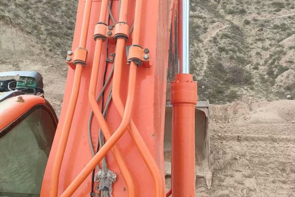 徐州市出售转让二手不详小时2015年斗山DX380挖掘机