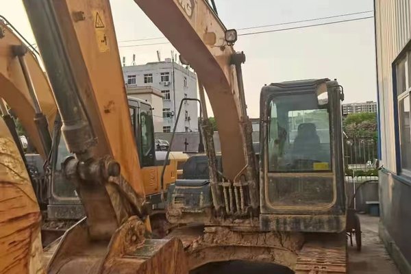 徐州市出售转让二手不详小时2020年徐工XE155DK挖掘机