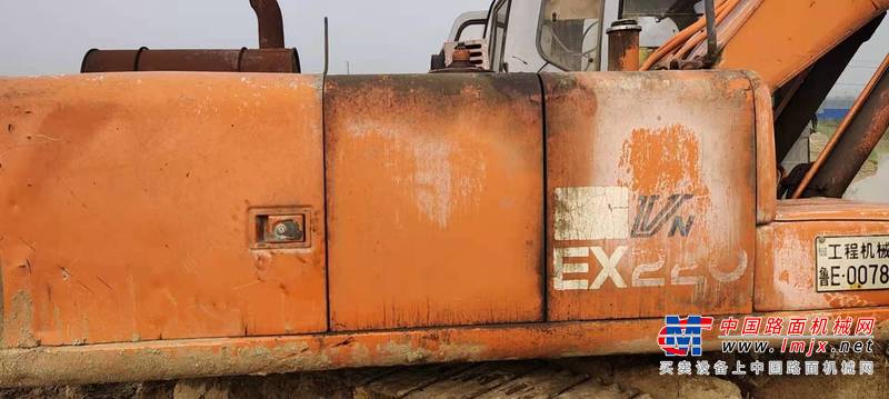 徐州市出售转让二手不详小时2010年日立EX200挖掘机