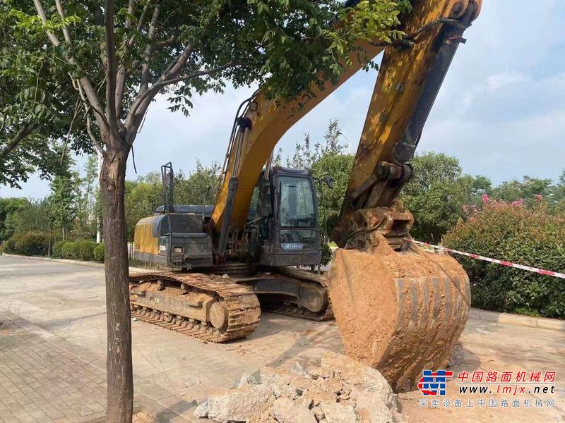 徐州市出售转让二手不详小时2019年徐工XE200D挖掘机