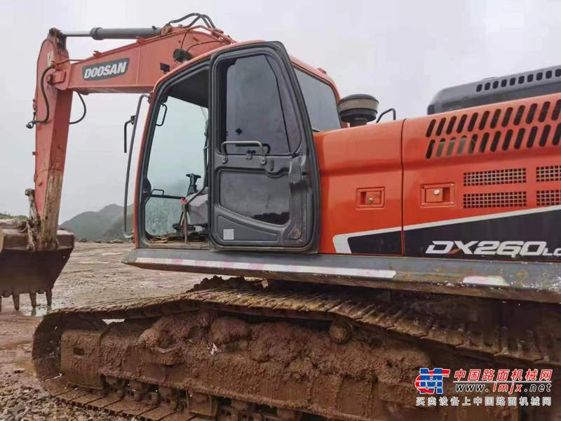 徐州市出售转让二手不详小时2019年斗山DX260挖掘机