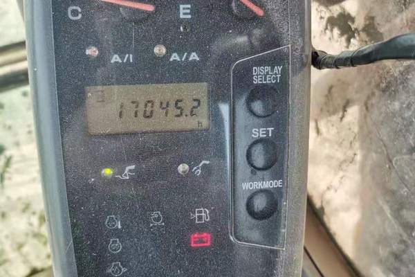 徐州市出售转让二手不详小时2005年日立EX230挖掘机