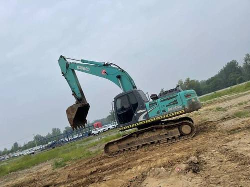 北京出售转让二手不详小时2015年神钢SK260挖掘机