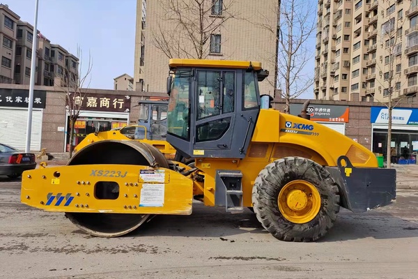 徐州市出售转让二手不详小时2018年徐工XS223J单钢轮压路机