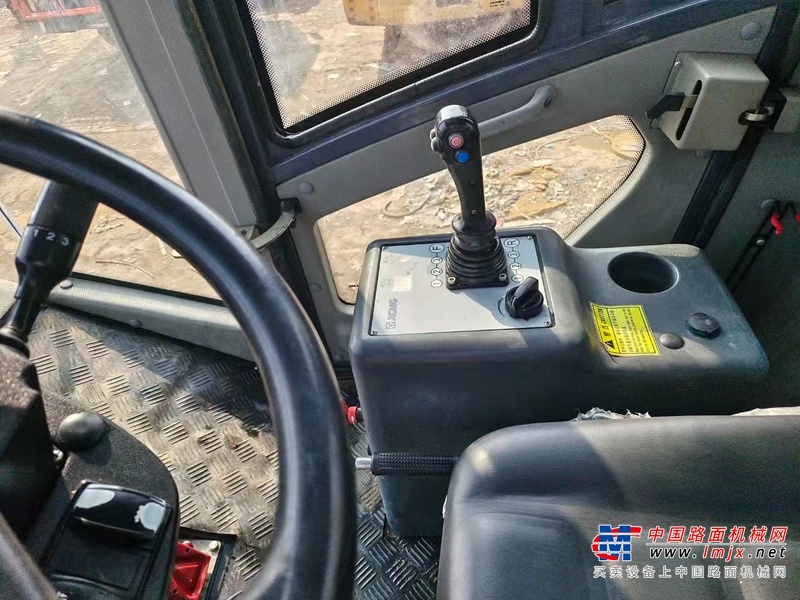 徐州市出售转让二手不详小时2018年徐工XS223J单钢轮压路机