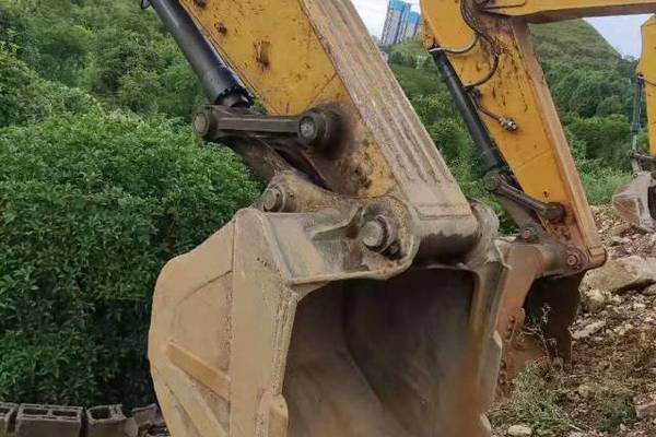 徐州市出售转让二手不详小时2019年徐工XE370D挖掘机