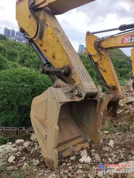 徐州市出售转让二手不详小时2019年徐工XE370D挖掘机