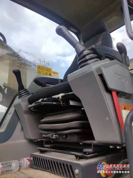 徐州市出售转让二手不详小时2019年徐工XE370D挖掘机