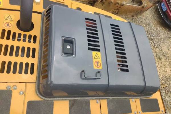 徐州市出售转让二手不详小时2021年徐工XE135挖掘机