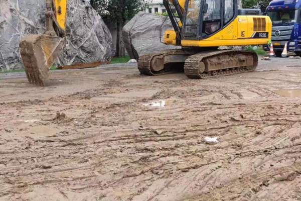 徐州市出售转让二手不详小时2018年柳工CLG920装载机