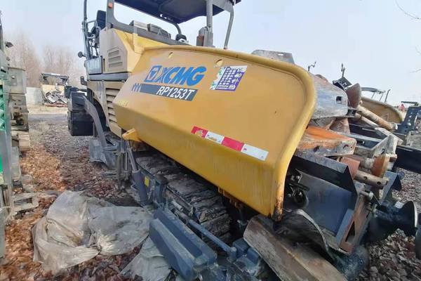 徐州市出售转让二手不详小时2020年徐工RP1253T沥青摊铺机