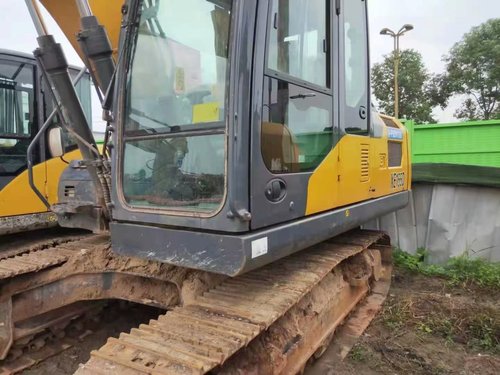 徐州市出售转让二手不详小时2020年徐工XE135挖掘机