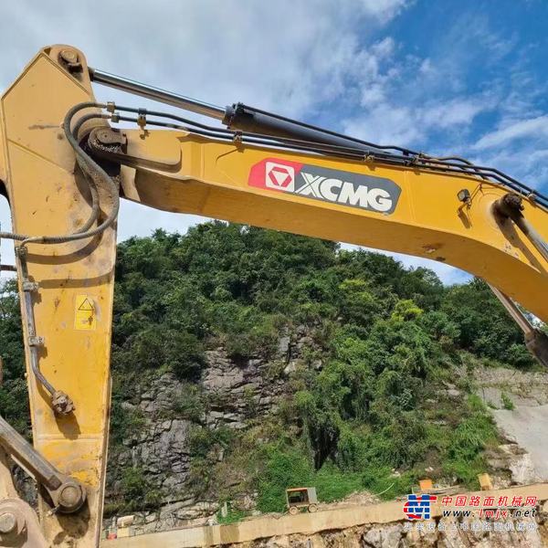 徐州市出售转让二手不详小时2020年徐工XE370D挖掘机