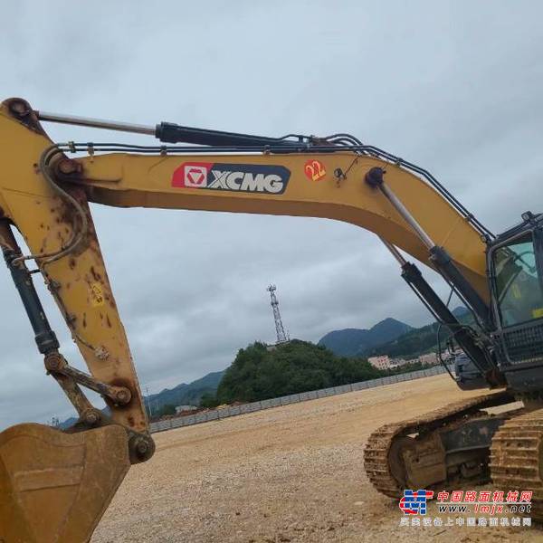 徐州市出售转让二手不详小时2020年徐工XE370D挖掘机