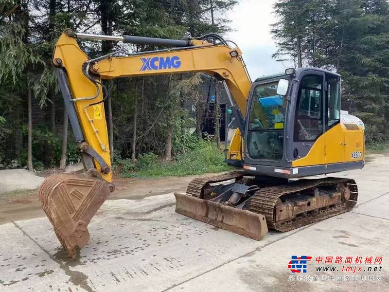徐州市出售转让二手不详小时2018年徐工XE75挖掘机