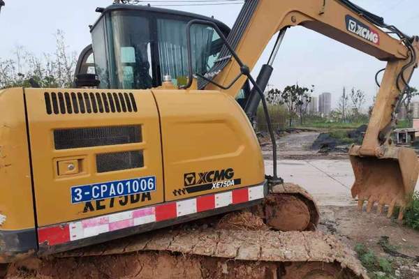 徐州市出售转让二手不详小时2020年徐工XE75挖掘机