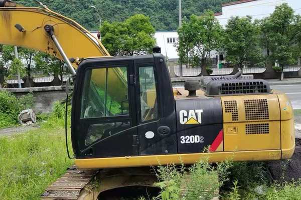 徐州市出售转让二手不详小时2016年卡特彼勒320D2挖掘机