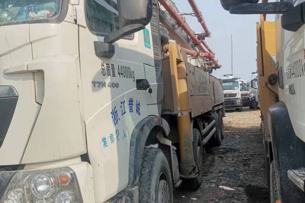 徐州市出售转让二手不详小时2018年徐工HB58泵车