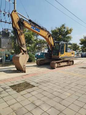 徐州市出售转让二手不详小时2018年徐工XE215D挖掘机