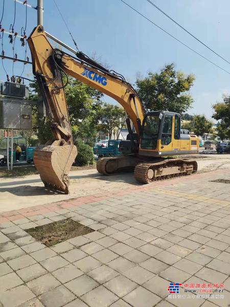 徐州市出售转让二手不详小时2018年徐工XE215D挖掘机