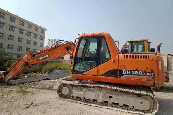 徐州市出售转让二手不详小时2010年斗山DH150挖掘机