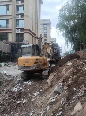 徐州市出售转让二手不详小时2013年徐工XE60挖掘机