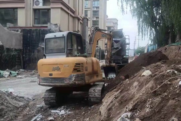 徐州市出售转让二手不详小时2013年徐工XE60挖掘机