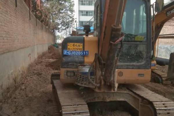徐州市出售转让二手不详小时2017年徐工XE60挖掘机