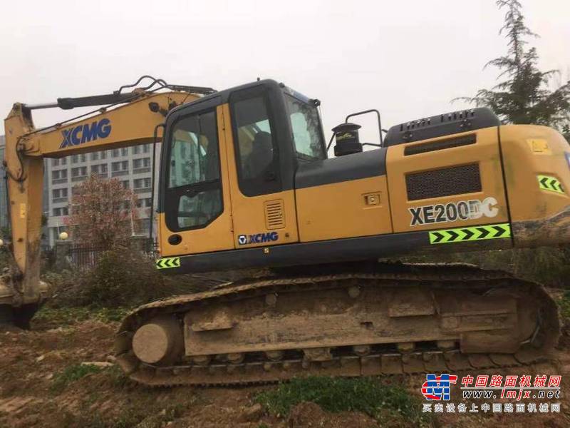 徐州市出售转让二手不详小时2018年徐工XE200D挖掘机