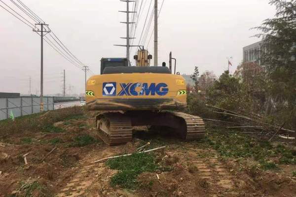 徐州市出售转让二手不详小时2018年徐工XE200D挖掘机