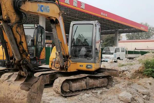 徐州市出售转让二手不详小时2013年徐工XE60挖掘机